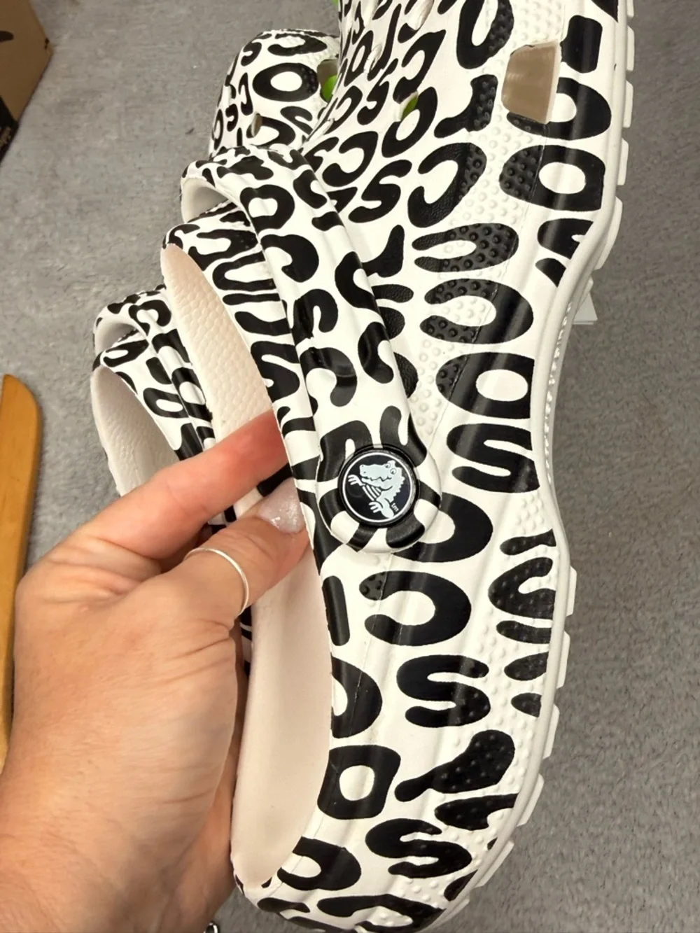 Crocs Classic Warped Logo Clog White Black Mens 10 Womens 12 Rare NWT